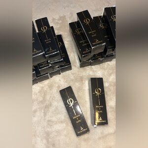 PhiAcademy Brown 2, 3 or Black Supe Pigment.